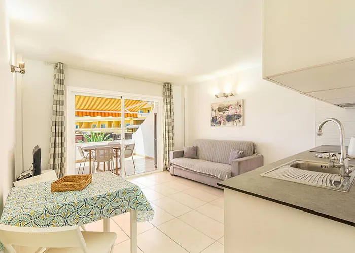 Marina Primavera Sunshine